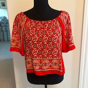 Fun and flirty summer top!
